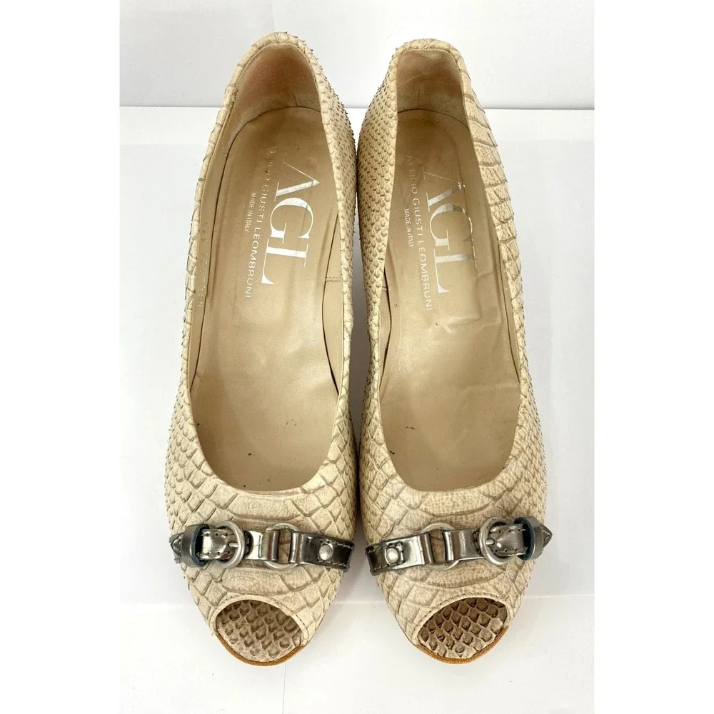 AGL Luxury Pumps Heels Women's 9 M Embossed Open Toe Beige 39.5 Shoes $385 Orig.